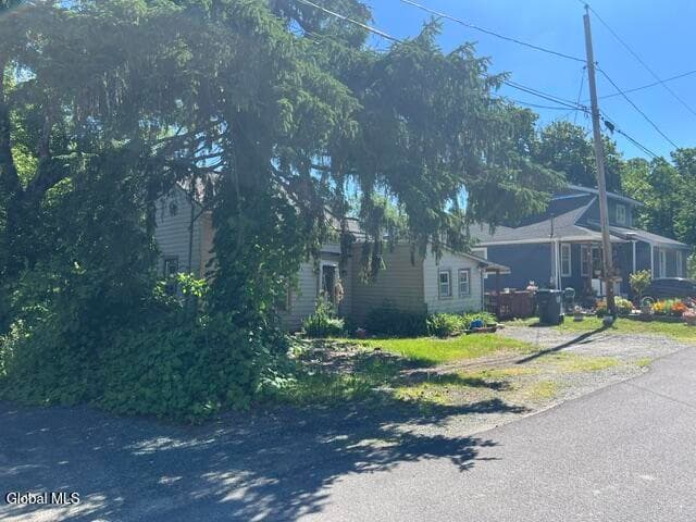 323 Oakhurst Street, Troy, NY, photo 3