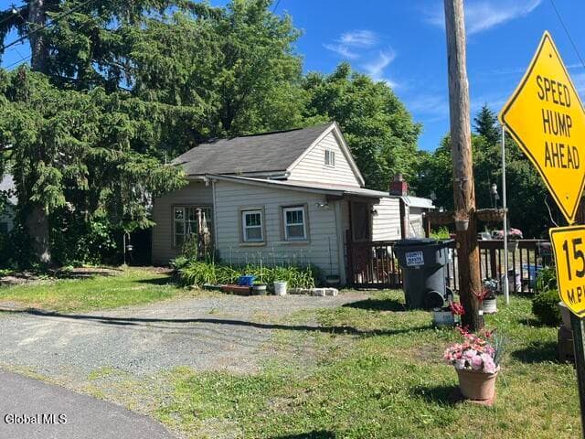 323 Oakhurst Street, Troy, NY, photo 5