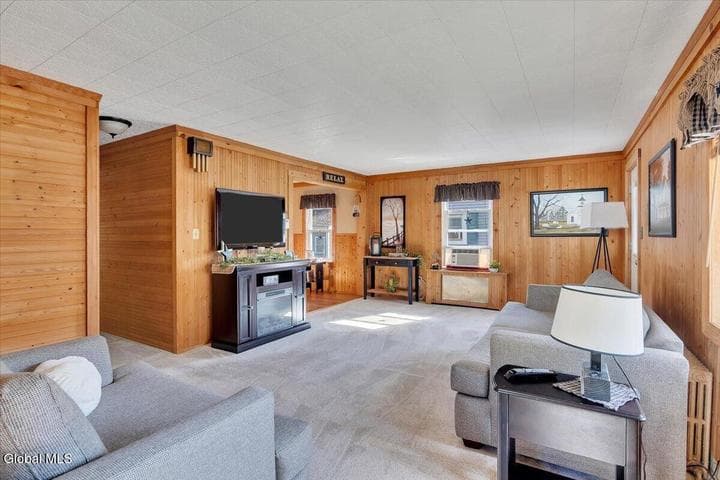 8 Lakeview Avenue, East Greenbush, NY, photo 5