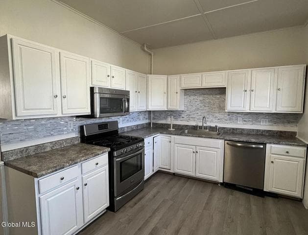 6 S Lake Avenue, Troy, NY, photo 2