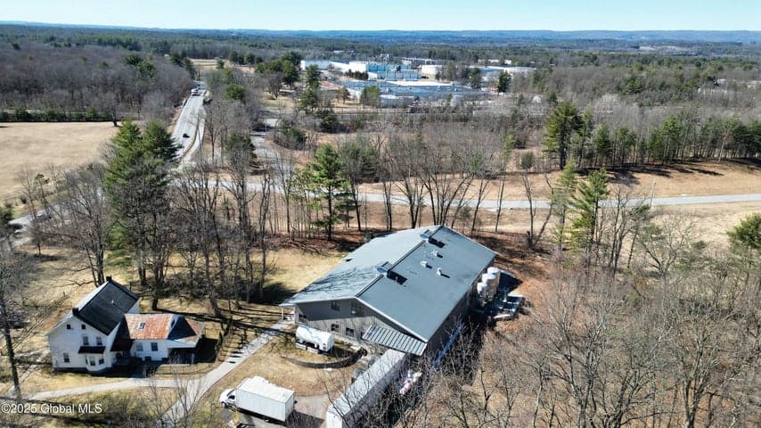 41 Geyser Road, Saratoga Springs, NY, photo 1