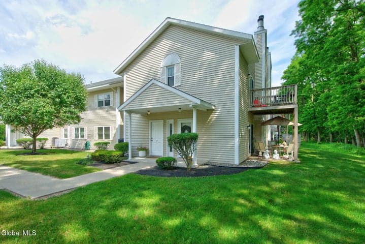 507 Greenwich Drive, Albany, NY, photo 3