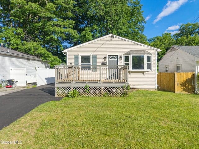 420 Chiswell Road, Schenectady, NY, photo 2
