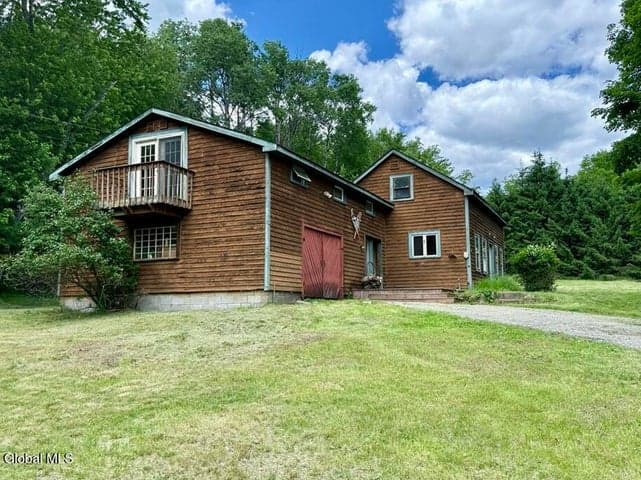 1037 Valentine Pond Road, Horicon, NY