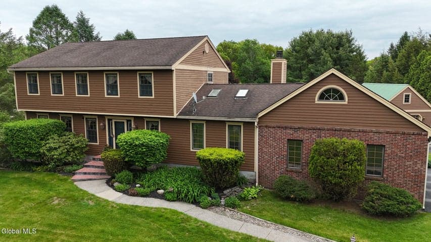 216 Anthony Road, Clifton Park, NY, photo 1