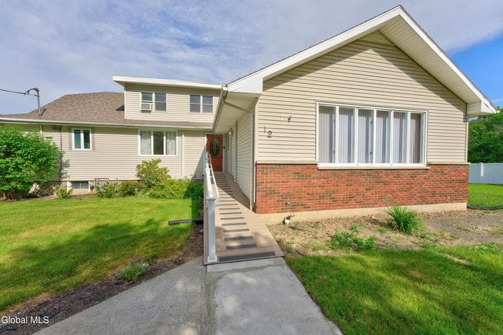 12 Glenwood Road, North Greenbush, NY, photo 1