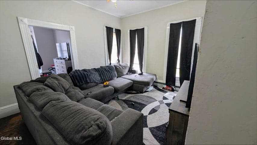 22 Union Street, Amsterdam, NY, photo 4