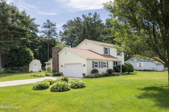 11 Sweetbriar Lane, Queensbury, NY, photo 3