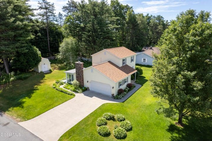 11 Sweetbriar Lane, Queensbury, NY, photo 4