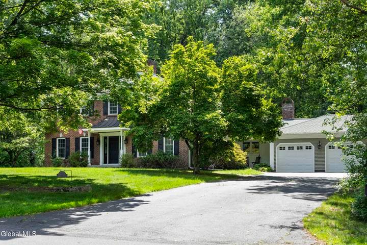 17 Schuyler Hills Road, Loudonville, NY, photo 2