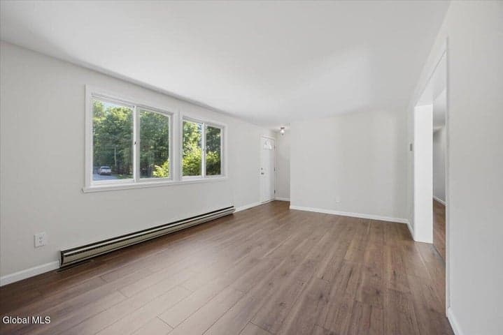 106 Forest Drive, Northumberland, NY, photo 5