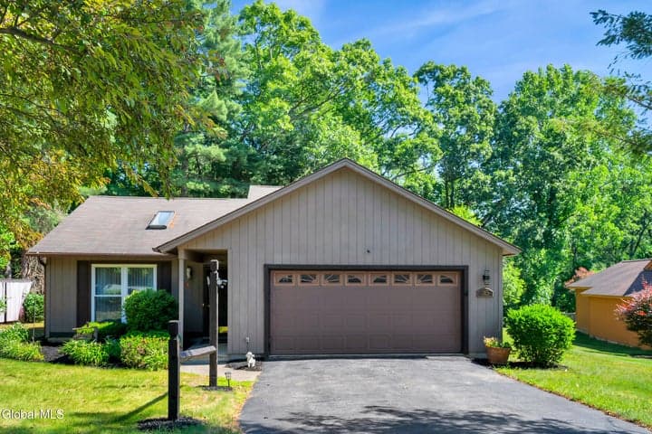 35 Meadow Rue Place, Malta, NY, photo 1
