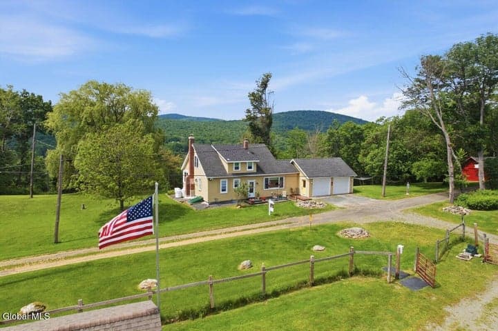 15 Loneoak Lane, Petersburgh, NY, photo 2