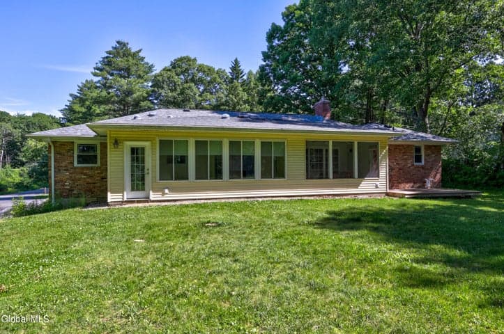 1 Linda Lane, Colonie, NY, photo 3