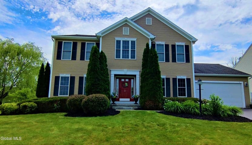 2 Robin Hill Road, Mechanicville, NY
