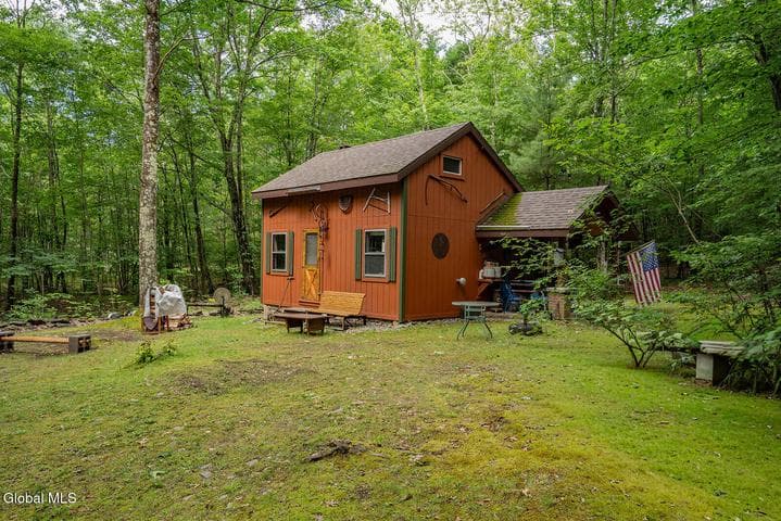 237 Bromley Lane, Hebron, NY, photo 2