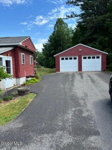 7352 Church Road, Guilderland, NY, photo 3