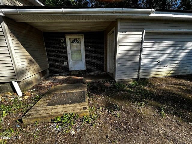 92 New York 37B, Massena, NY, photo 2