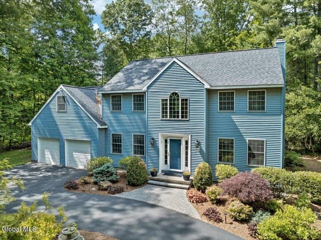 33 Longkill Road, Clifton Park, NY