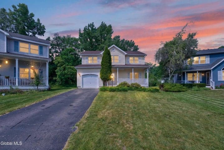 4 Cheshire Court, Albany, NY, photo 3