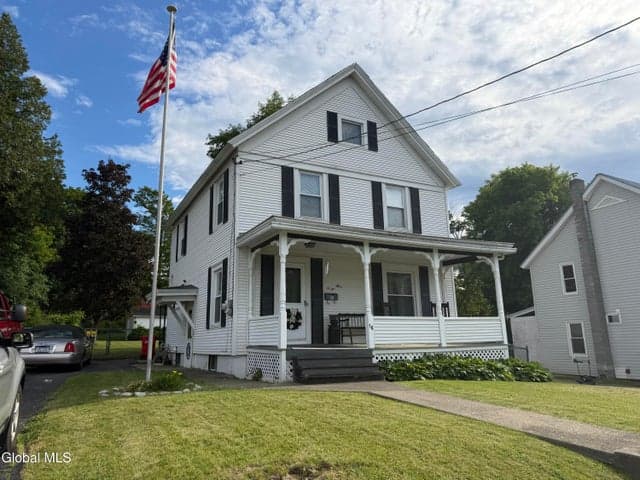 16 Treadway Street, Ticonderoga, NY, photo 1