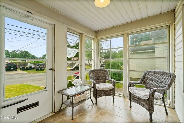 2527 1st Avenue, Rotterdam, NY, photo 3