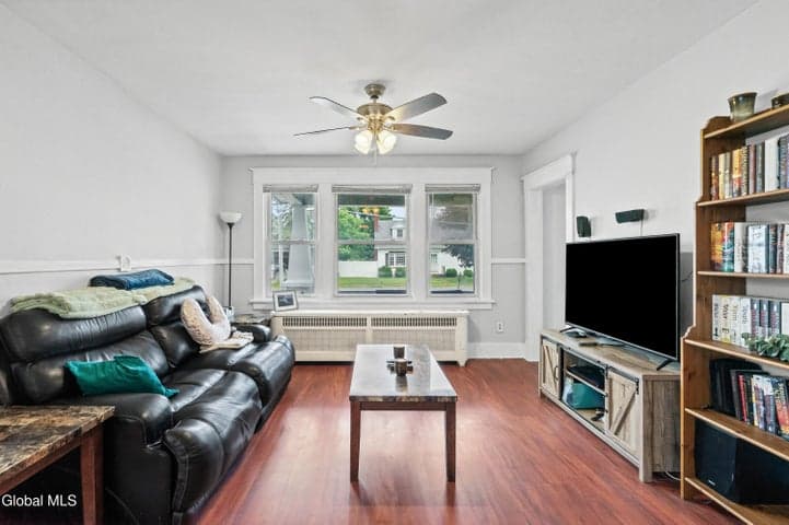 906 Altamont Avenue, Schenectady, NY, photo 3