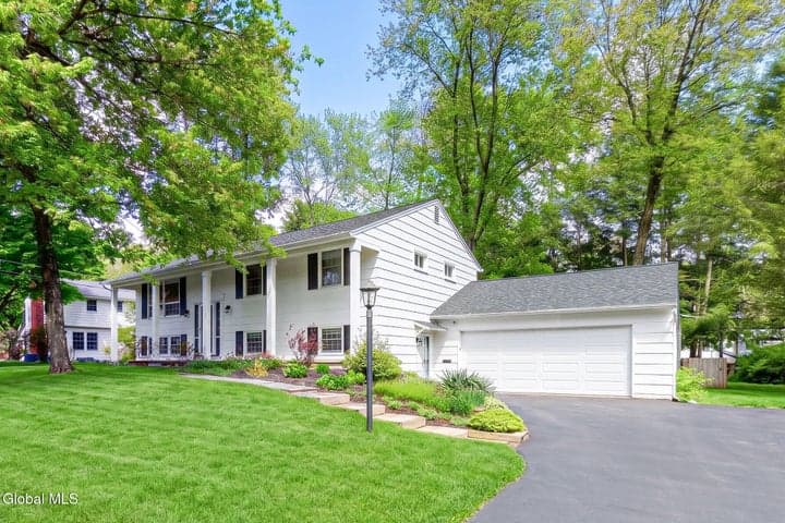 59 Brookview Avenue, Delmar, NY