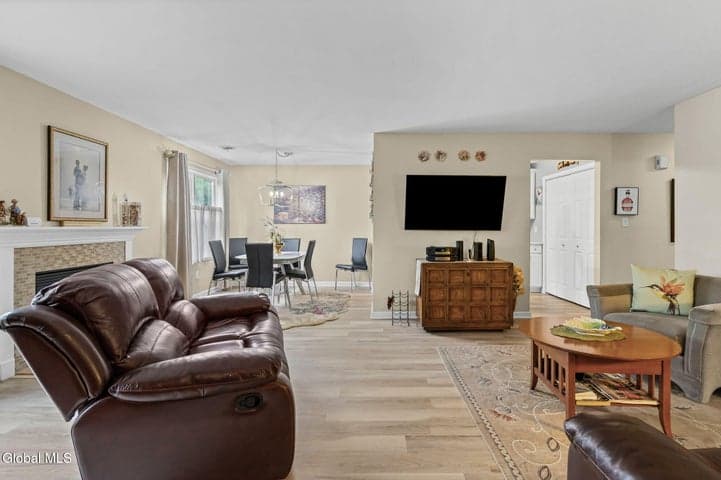 1200 Hillside Avenue #APT 401, Niskayuna, NY, photo 4