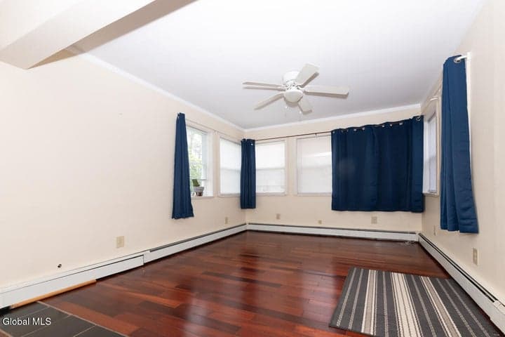 12 Jase Court, Albany, NY, photo 3
