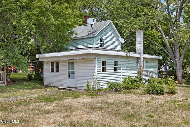 7 Clearwater Street, Ravena, NY