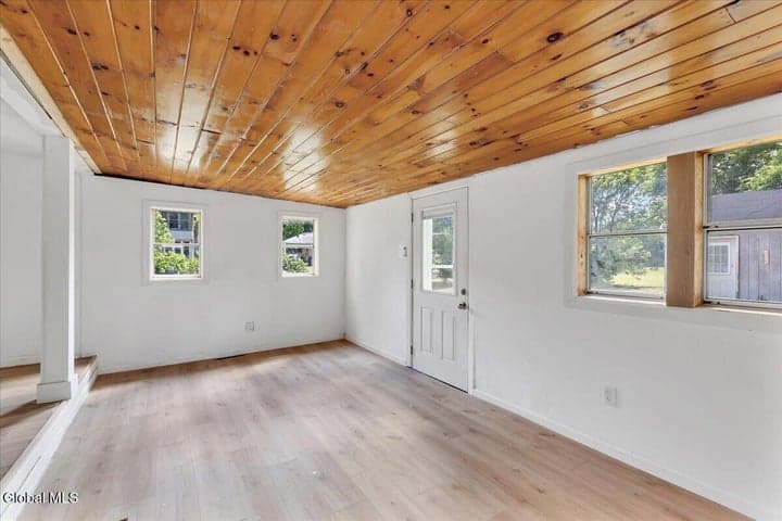 7 Clearwater Street, Ravena, NY, photo 4