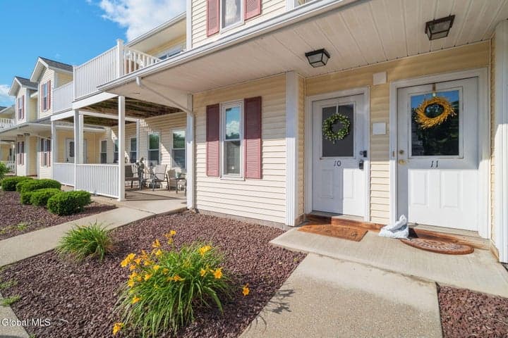1710 Cambridge Manor Drive, Schenectady, NY, photo 1