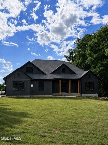 5 Oliver Court, Ballston, NY, photo 1