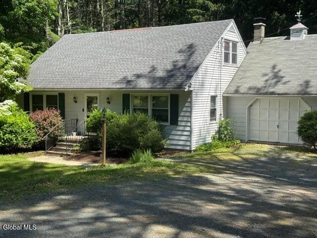 294 Thais Road, Averill Park, NY