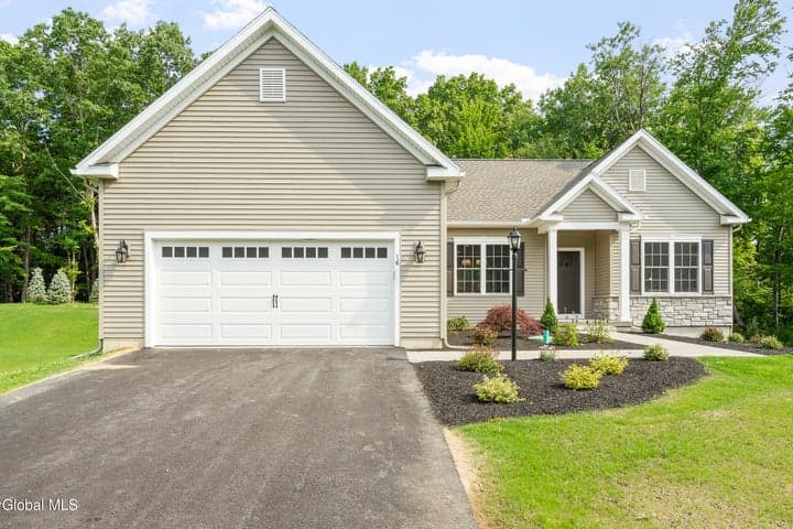 1A Lavender Way, Malta, NY, photo 2