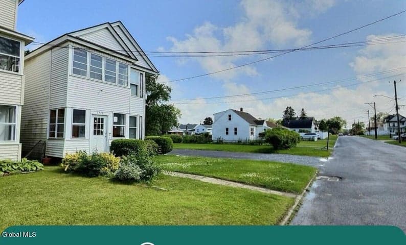 2530 Augustine Avenue #2530, Rotterdam, NY