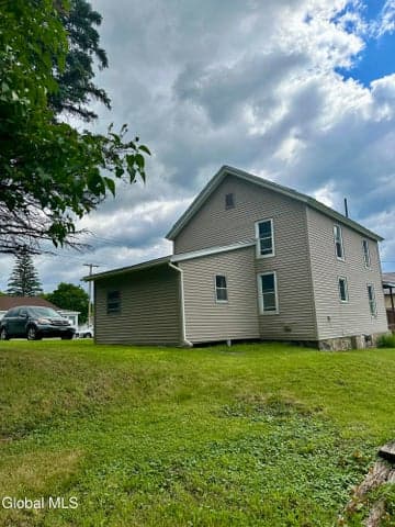 31 Blinn Street, Whitehall, NY, photo 2