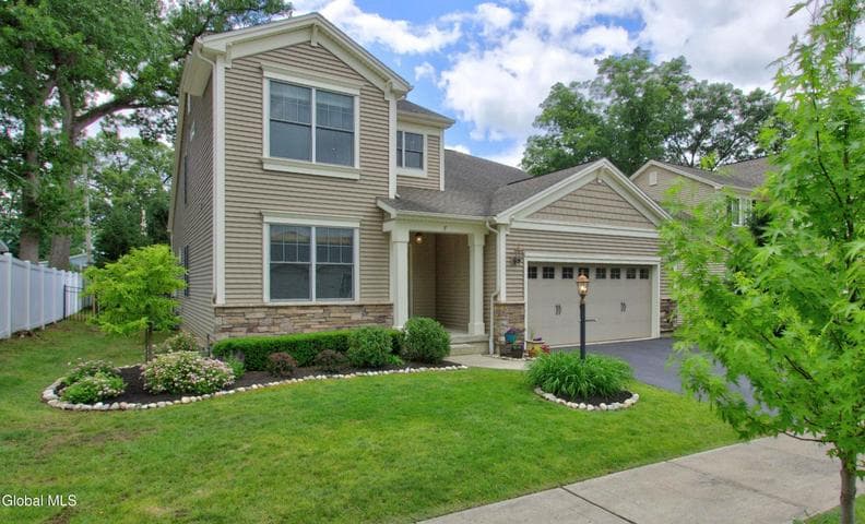7 McKenzie Way, Saratoga Springs, NY, photo 3