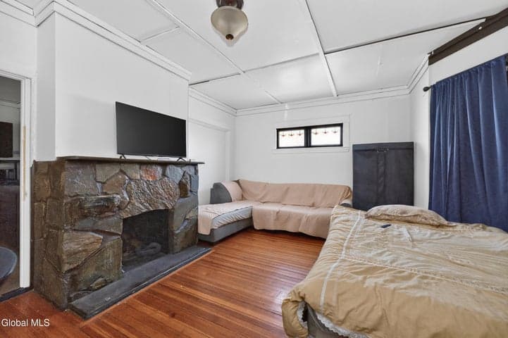 27 McKinley Street, Albany, NY, photo 4