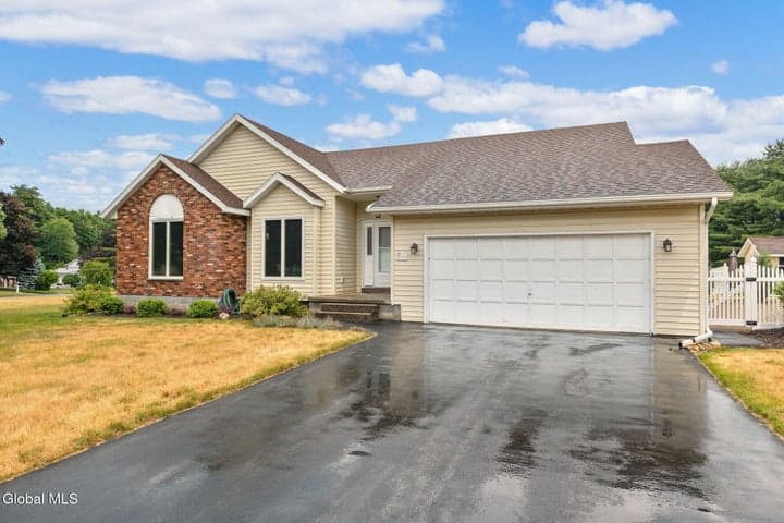 237 Long Meadow Lane, Schenectady, NY, photo 5