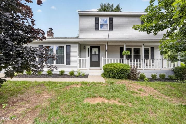 3 Yandell Yard, Northumberland, NY, photo 1