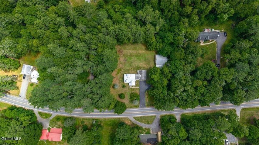 583 N Creek Road, Greenfield, NY, photo 5