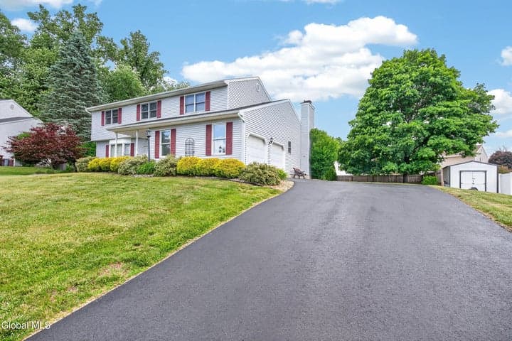 44 Mallard Road, Glenmont, NY, photo 3