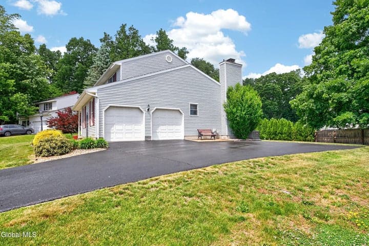44 Mallard Road, Glenmont, NY, photo 5