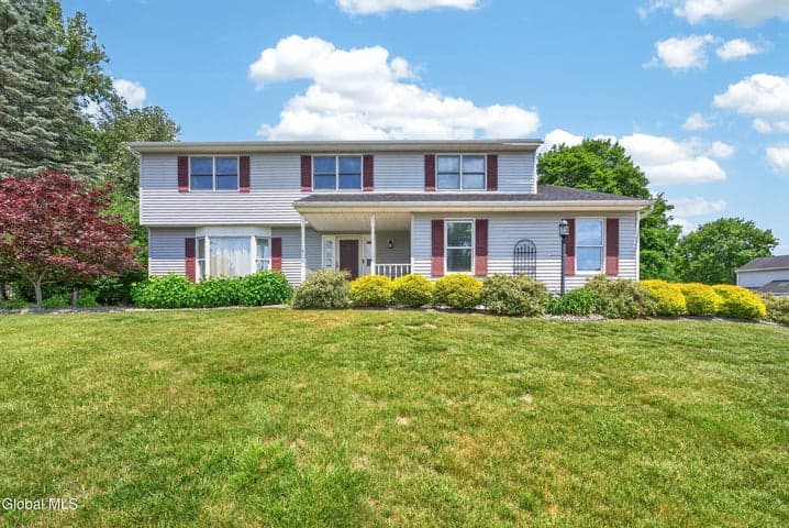44 Mallard Road, Glenmont, NY, photo 2