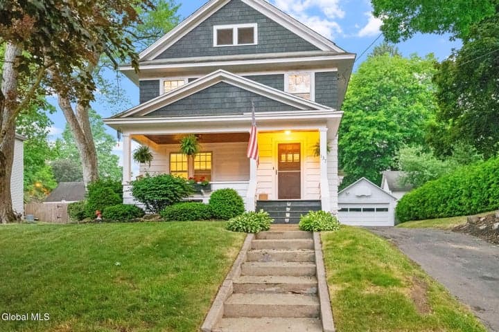 137 East Avenue, Saratoga Springs, NY