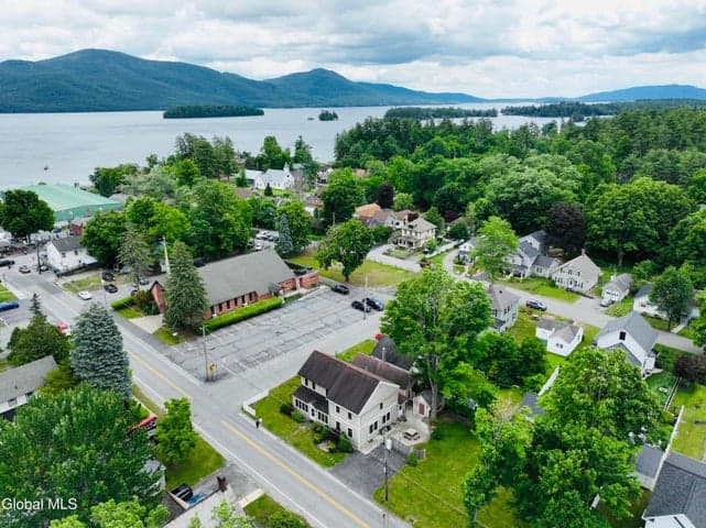 17 Goodman Avenue, Bolton, NY, photo 3