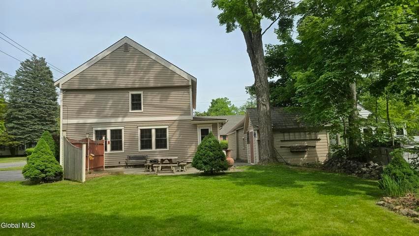 17 Goodman Avenue, Bolton, NY, photo 5