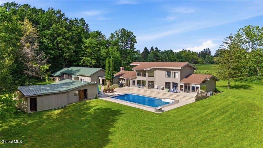 2094 Maple Avenue, Charlton, NY, photo 3